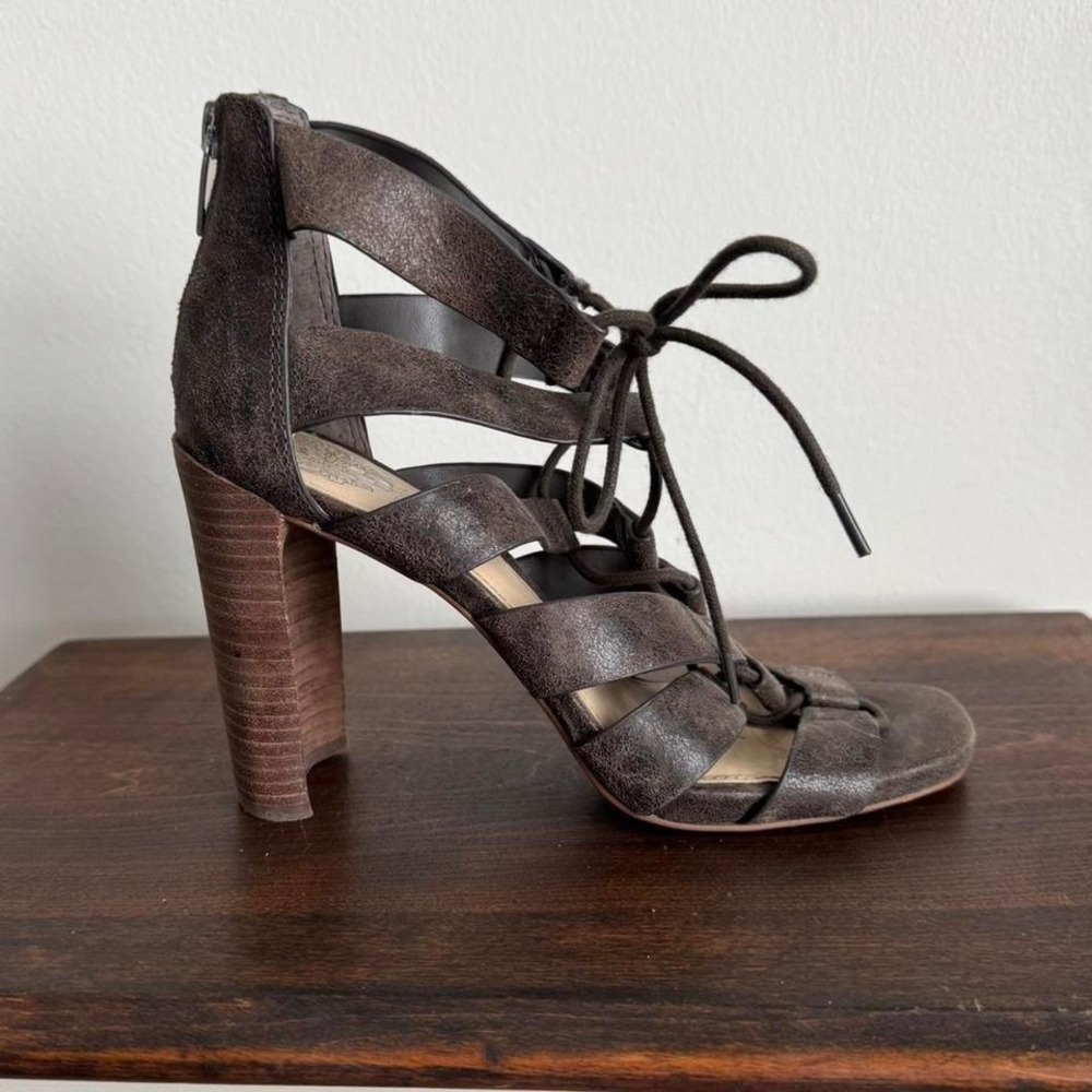 Vince Camuto dark gray gladiator heel size 7 strappy